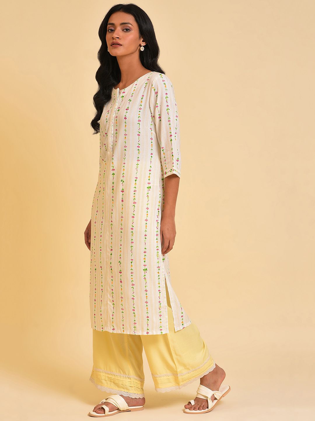 W White & Pink Lace Floral Printed Straight Kurta