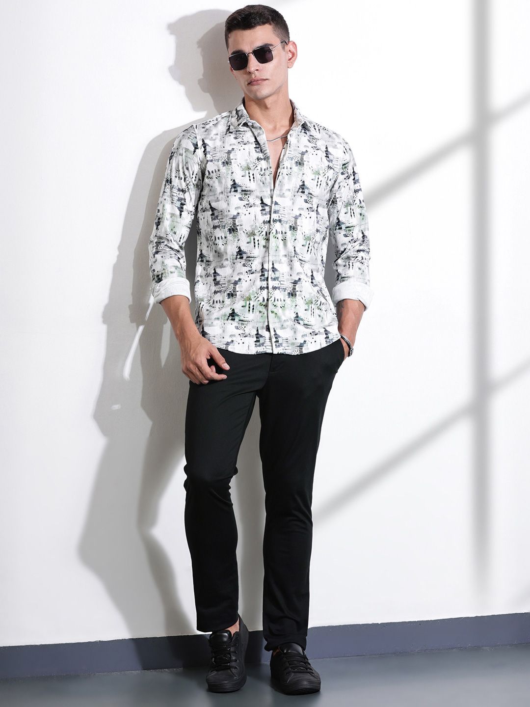 Thomas Scott Men Classic Slim Fit Spread Collar Abstract Printed Casual Shirt