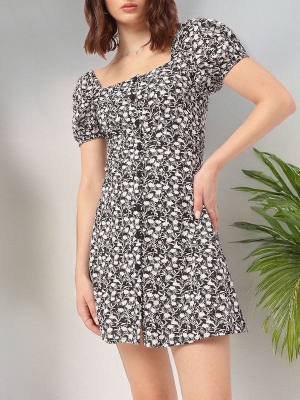 DressBerry Feisty Fashionista Square Neck Monochrome Printed Mini Dress