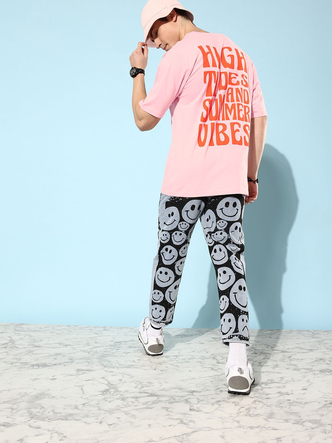 Difference of Opinion Men Pink & Orange Pure Cotton Typography Printed Loose T-shirt