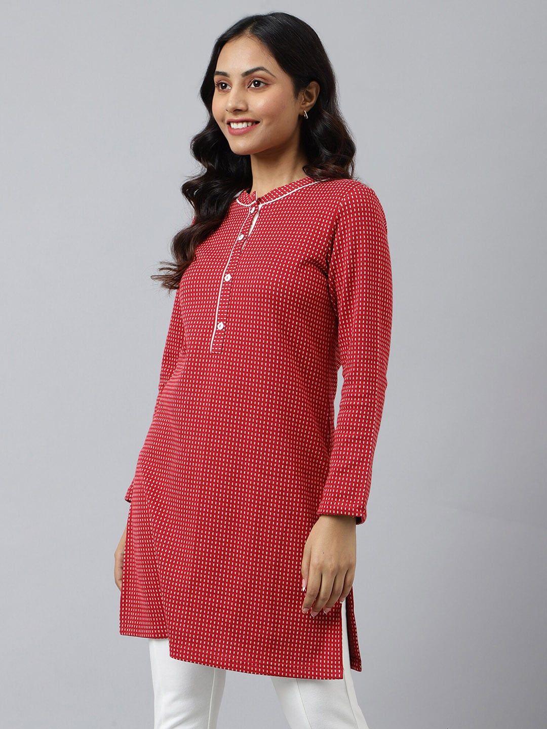 AURELIA Women Red & White Long Sleeves Kurta