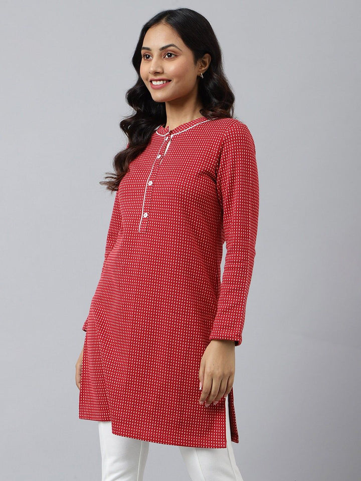AURELIA Women Red & White Long Sleeves Kurta