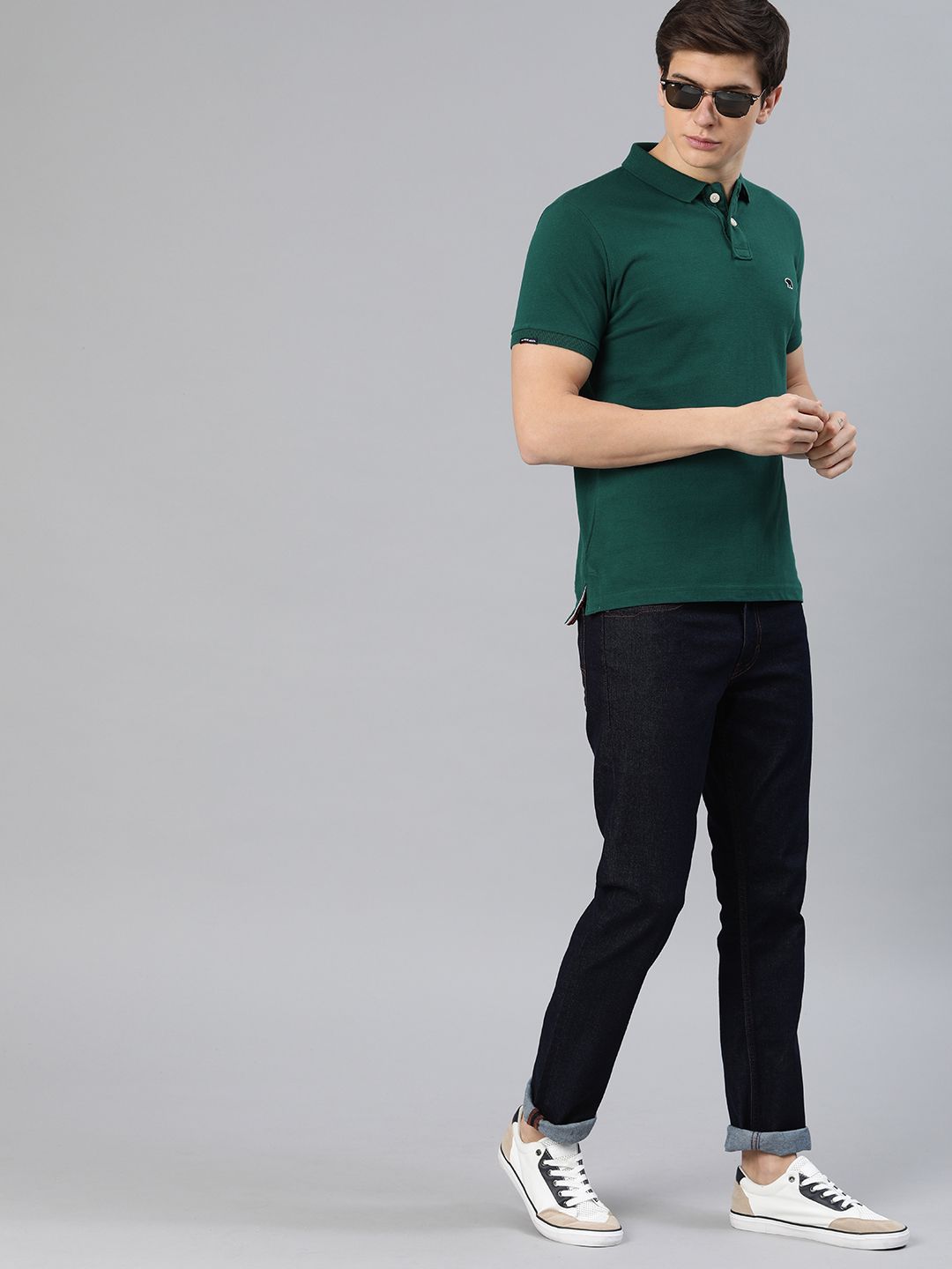 THE BEAR HOUSE Men Green Solid Slim Fit Polo Collar Pure Cotton T-shirt