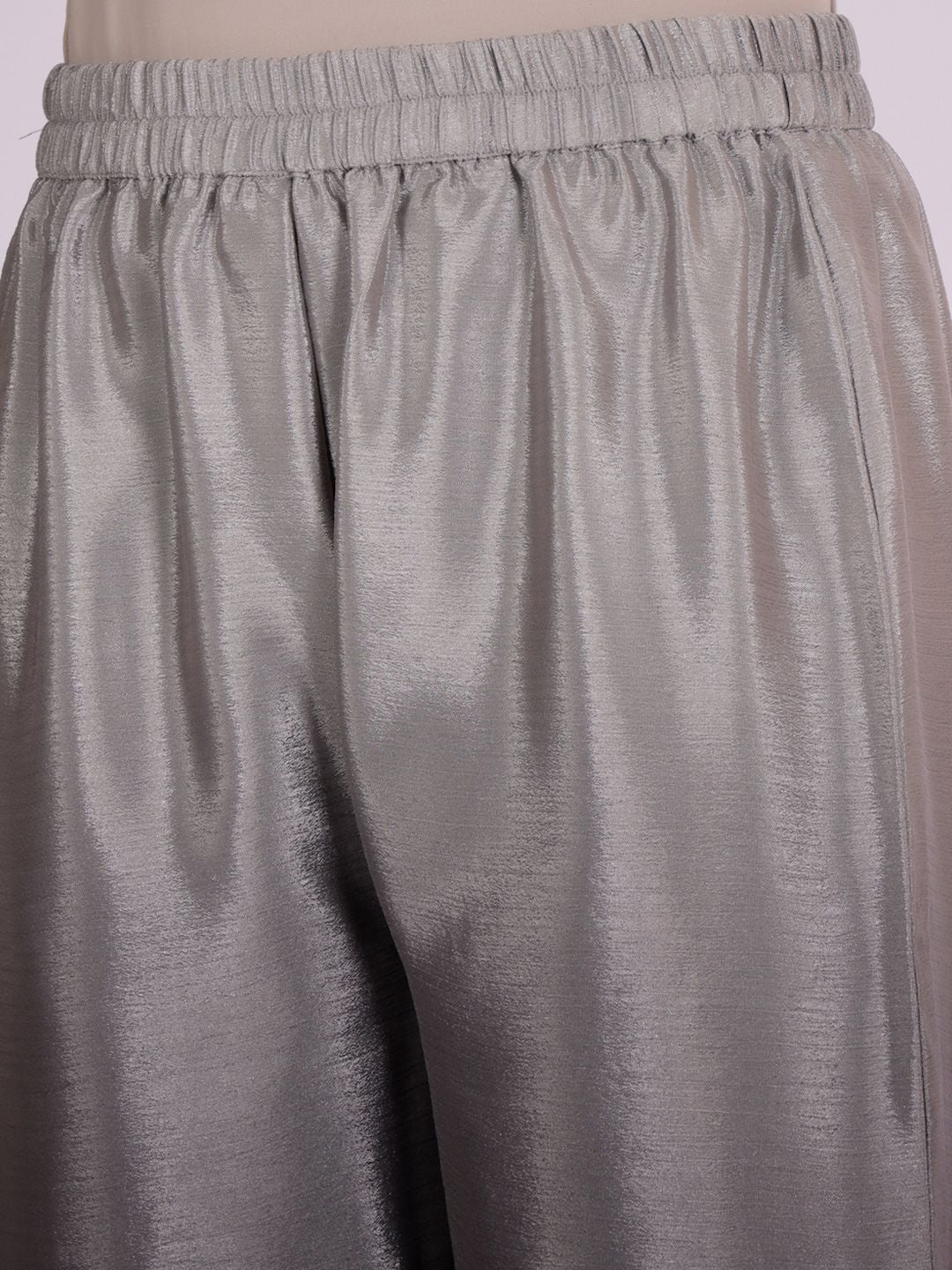 Varanga Mandarin Collar Straight Kurta with Trousers