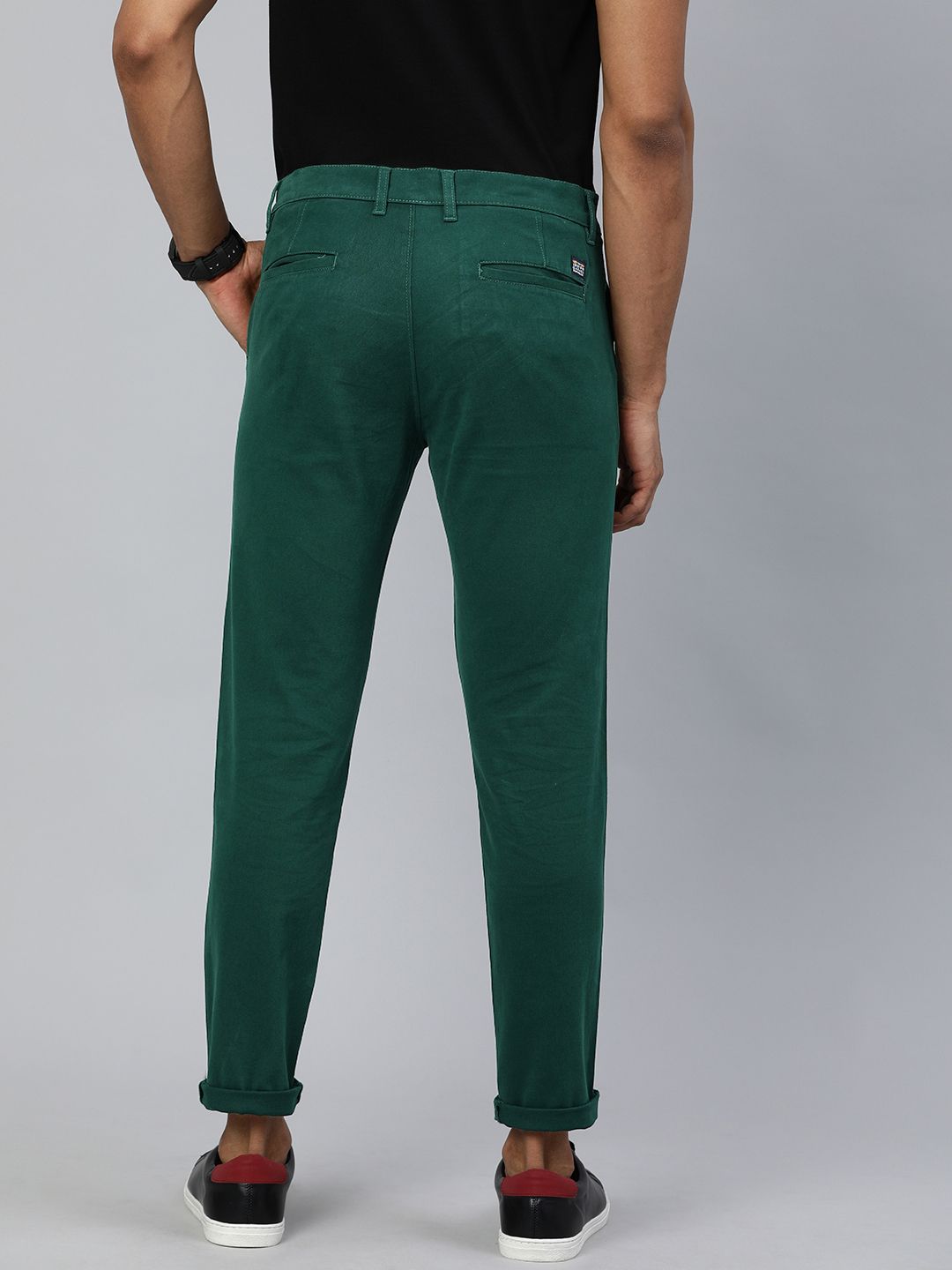 The Indian Garage Co Men Green Slim Fit Regular Trousers