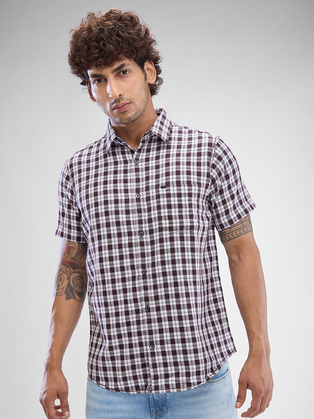 SPYKAR Men Slim Fit Opaque Checked Spread Collar Casual Shirt