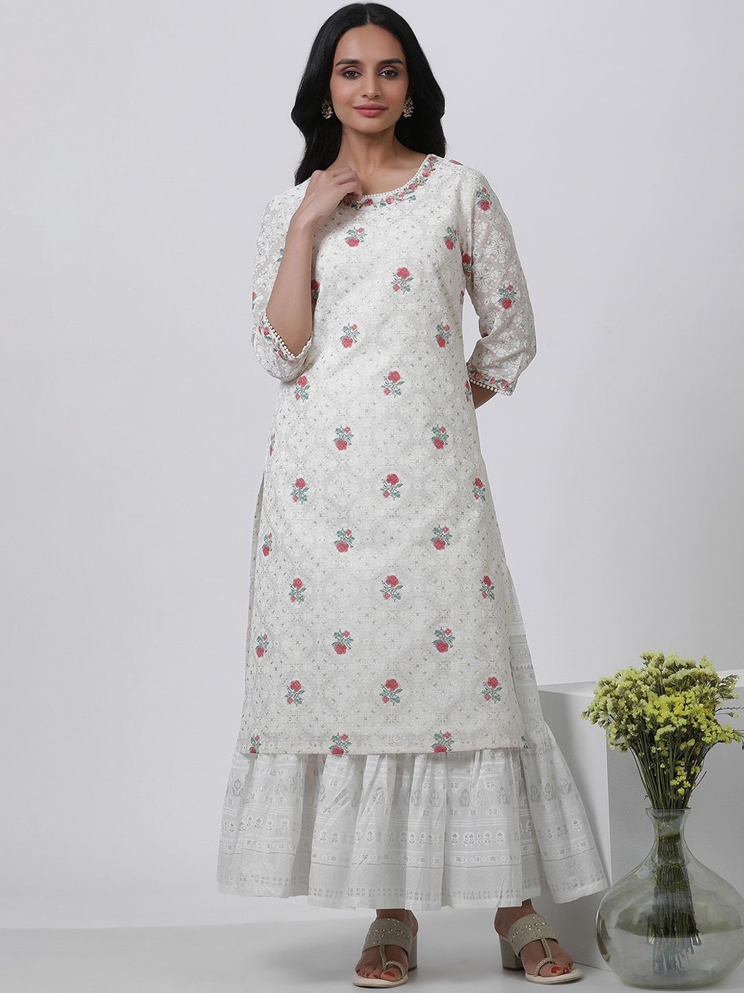 W Floral Printed Round Neck Kurta