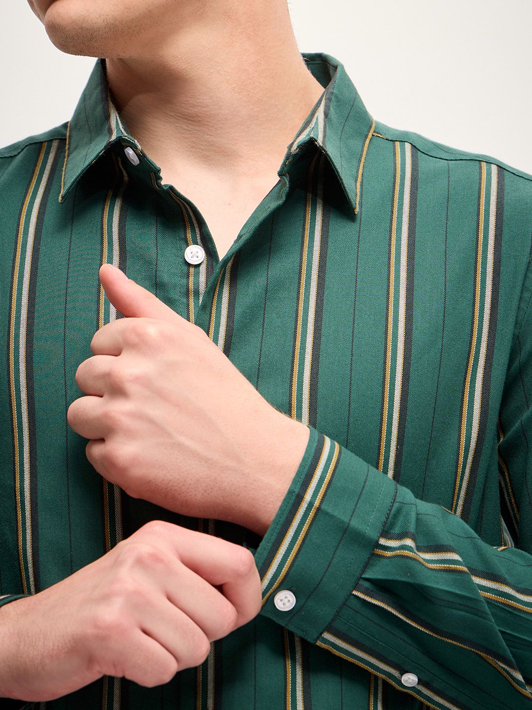THE BEAR HOUSE Men Slim Fit Striped Casual Shirt