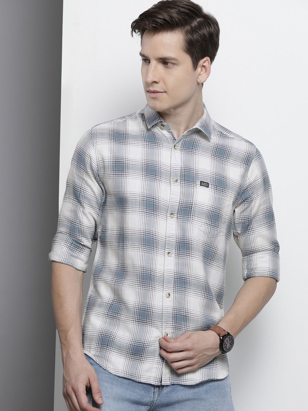 The Indian Garage Co Men Cream-Coloured Tartan Checked Casual Shirt