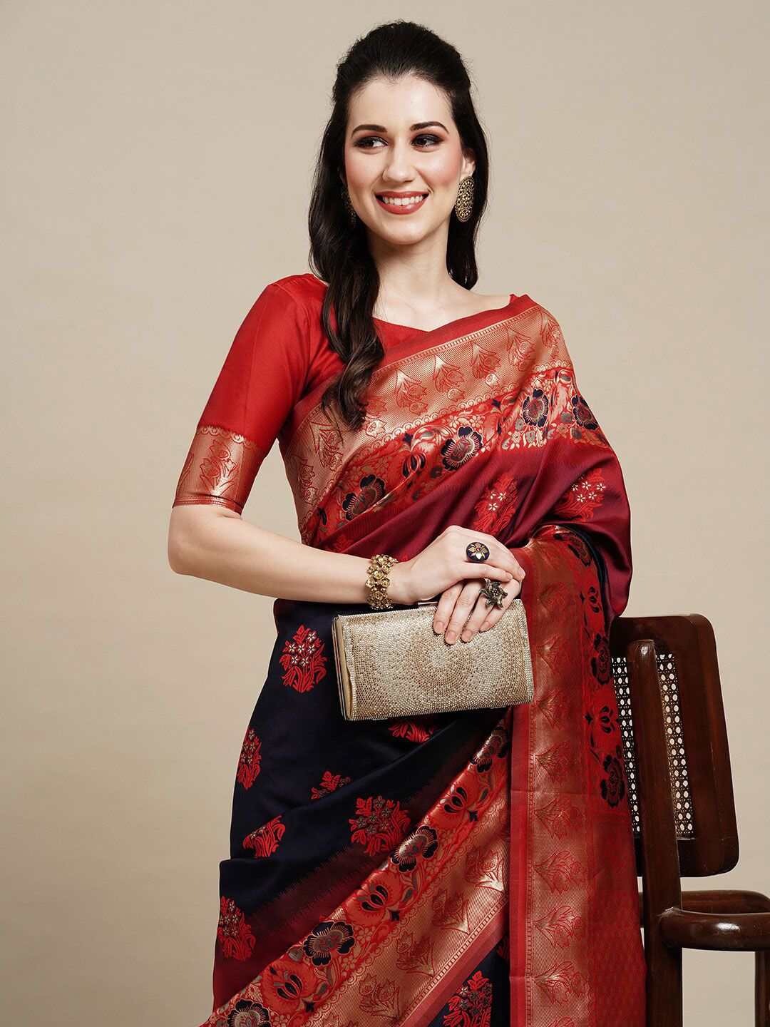 Saree mall Navy Blue & Gold-Toned Floral Woven Design Zari Kanjeevaram Sarees