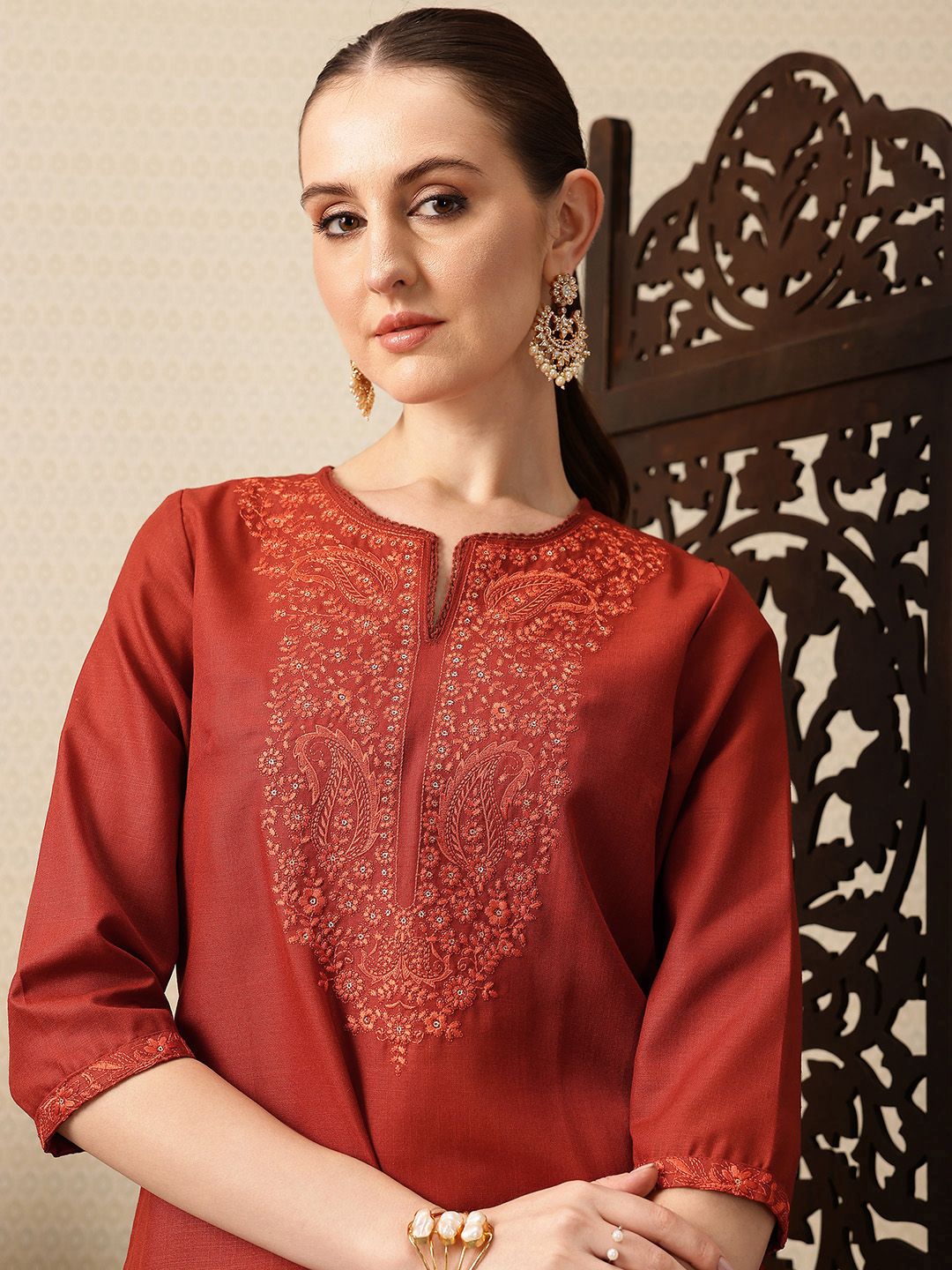 House of Pataudi Floral Embroidered Thread Work Jashn Kurta