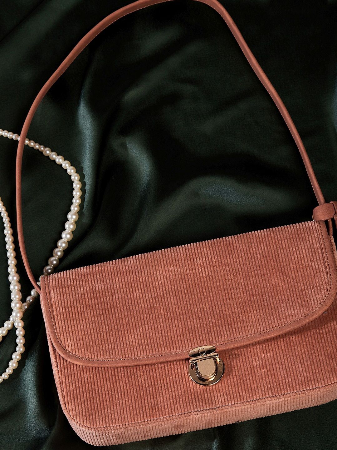 Berrylush Textured Shoulder Bag Handbags