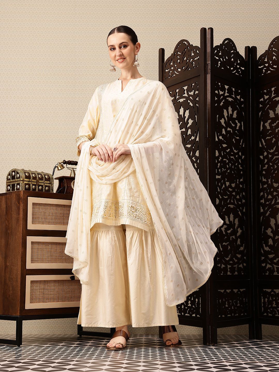 House of Pataudi Indie-Floral Foil Printed Jashn Kurta with Sharara & Dupatta