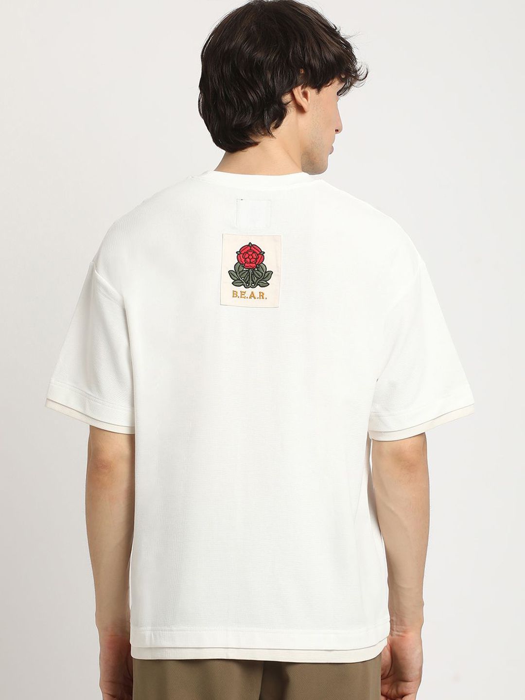 THE BEAR HOUSE Oversized Applique Design Crew Neck T-shirt