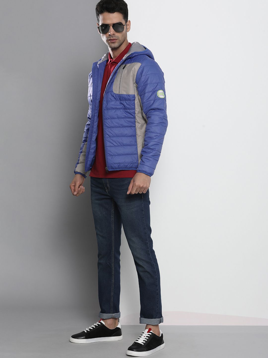 The Indian Garage Co Men Colourblock Hooded Slim Fit Puffer Jacket