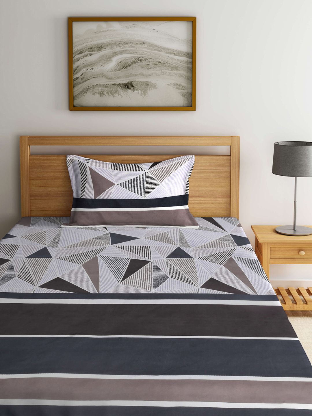 KLOTTHE Black & Grey Geometric Printed 300TC Fitted Single Bedsheet With Pillow Cover