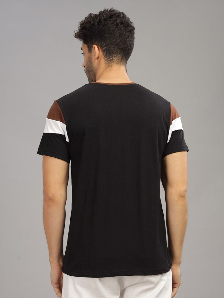 ADRO Colourblocked Regular Fit Cotton T-shirt