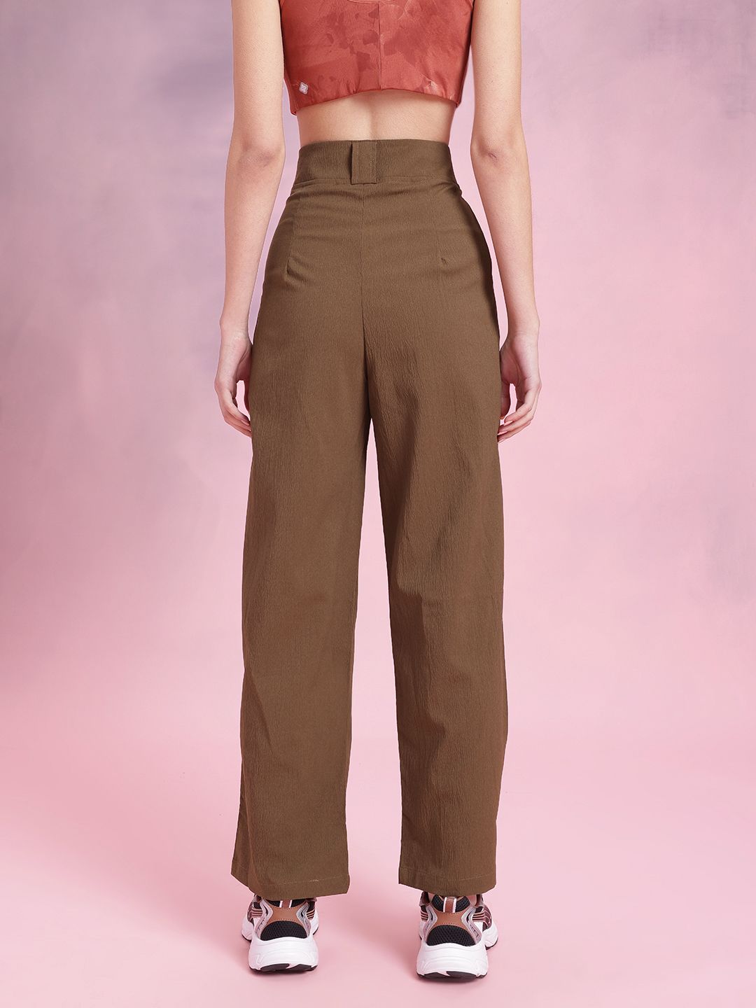 DressBerry Women Comfortably Grunge Textured Pleated Mock Button Trousers