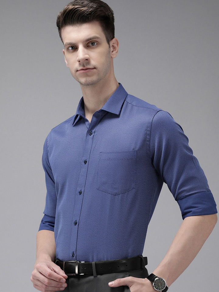 Park Avenue Self Design Slim Fit Textured Formal Shirt