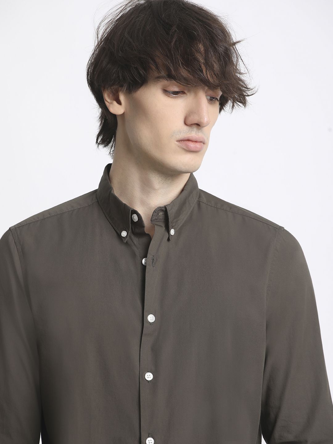 THE BEAR HOUSE Men Solid Slim Fit Button-Down Collar Pure Cotton Casual Shirt