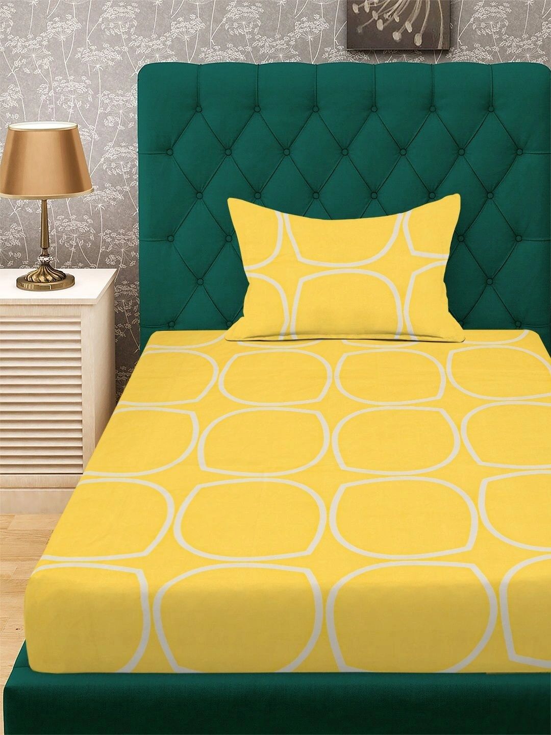 Moda Rapido X KLOTTHE Yellow & White Geometric 300 TC Single Bedsheet with 1 Pillow Covers