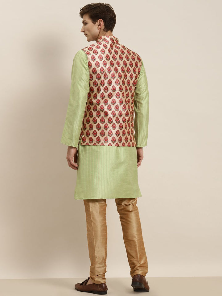 SOJANYA Men Green & Red Kurta with Churidar & Nehru Jacket