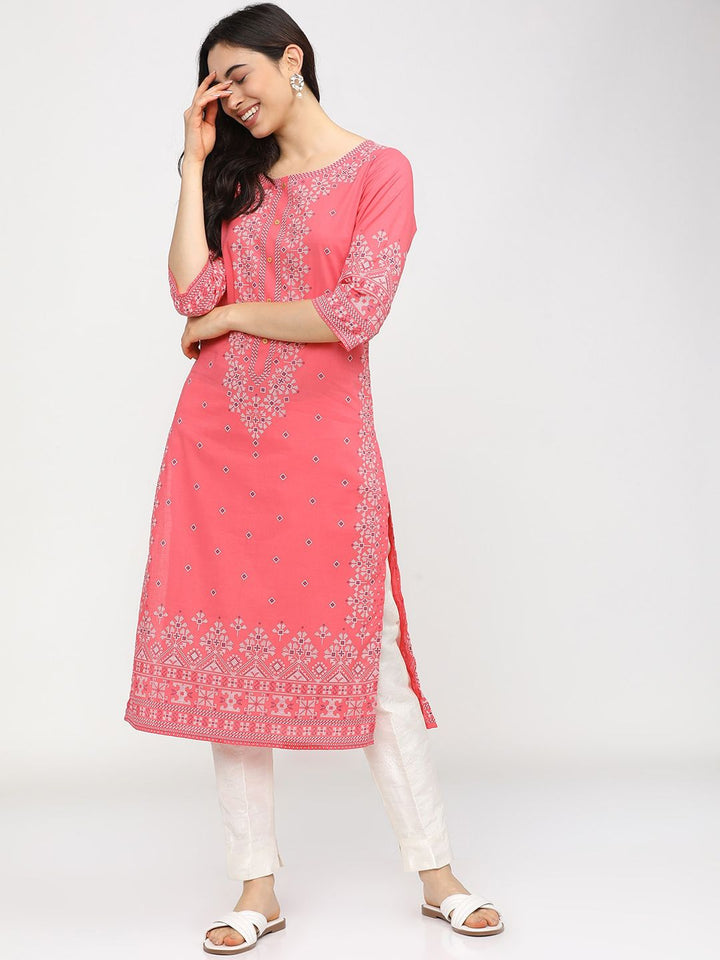 Vishudh Women Pink & White Geometric Printed Cotton Kurta