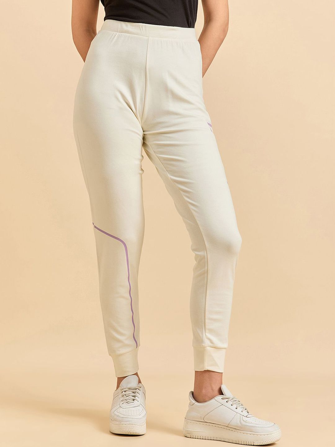 Sweet Dreams Women Mid-Rise Joggers
