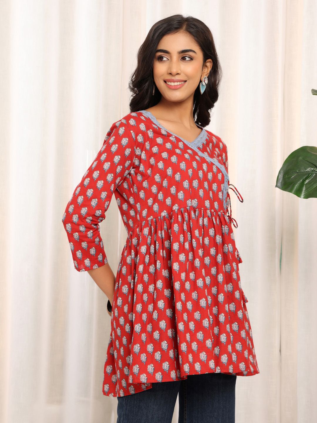 Varanga Women Floral Printed V-Neck Pure Cotton Angrakha Kurti