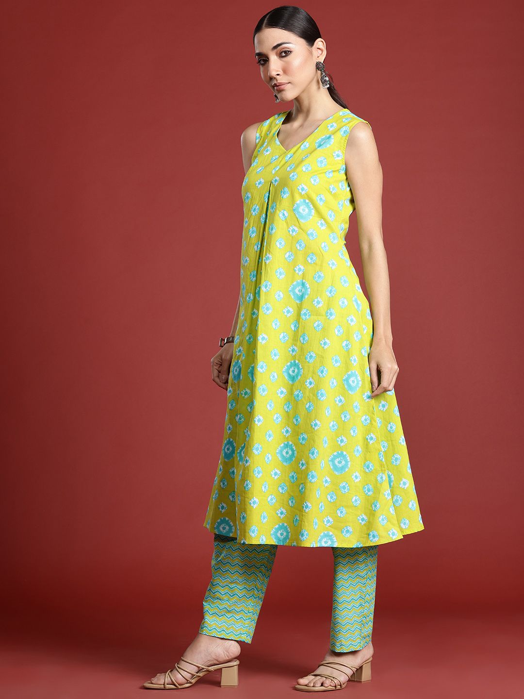 Indo Era Bandhani Printed Pure Cotton Kurta with Trousers