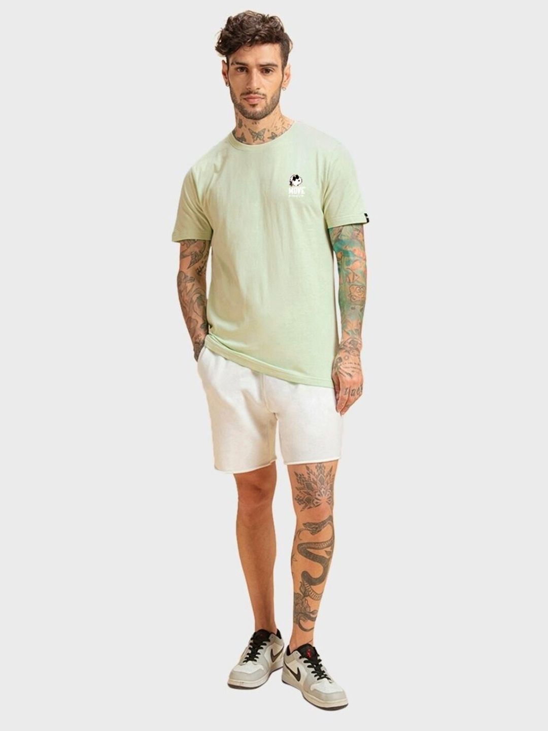 Bewakoof Green Graphic Printed Cotton T-shirt