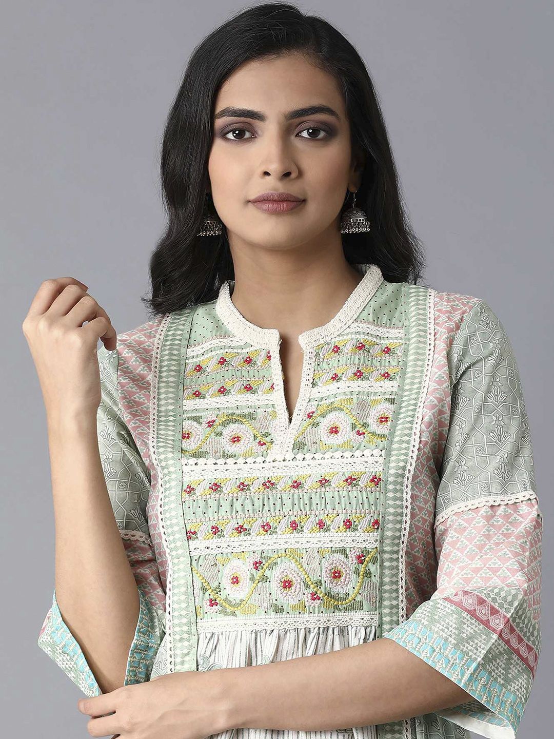 W Women Green Geometric Printed Kurta
