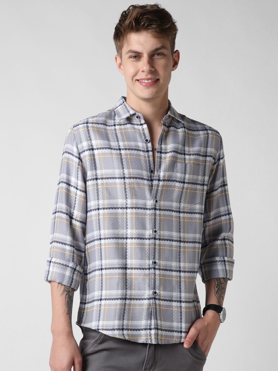 VASTRADO Men Classic Slim Fit Opaque Checked Casual Shirt