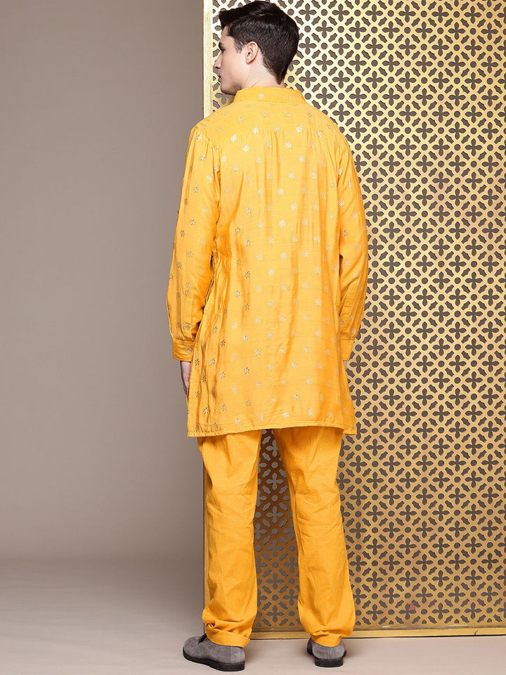 House of Pataudi Men Woven Design Regular Pure Cotton Jashn Kurta with Trousers