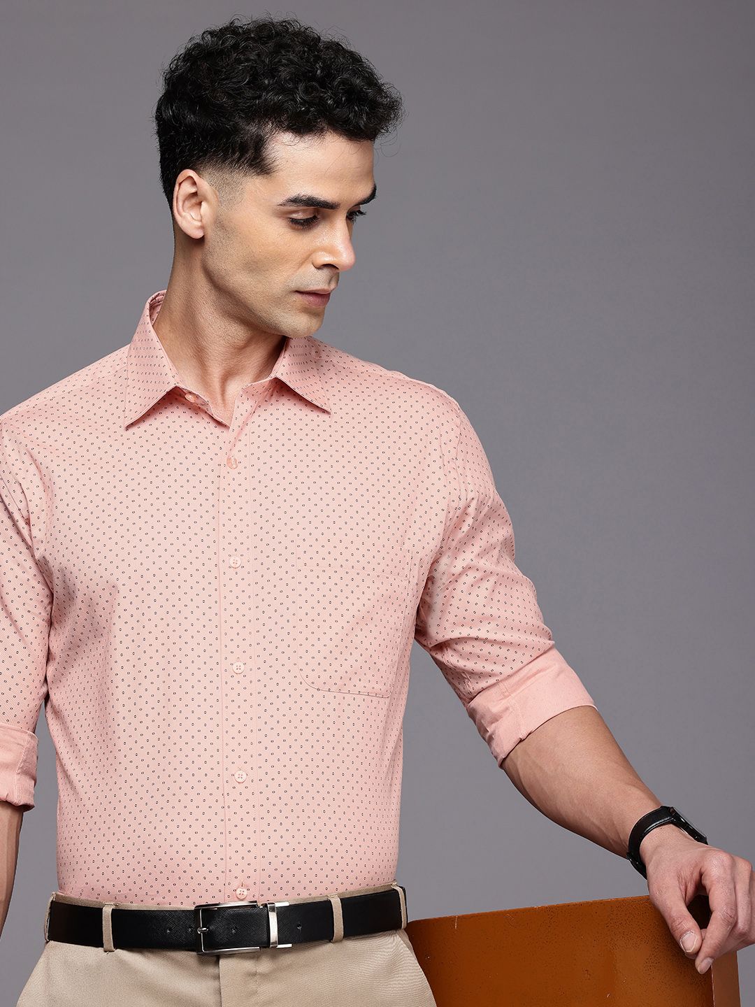 Raymond Slim Fit Geometric Printed Pure Cotton Formal Shirt