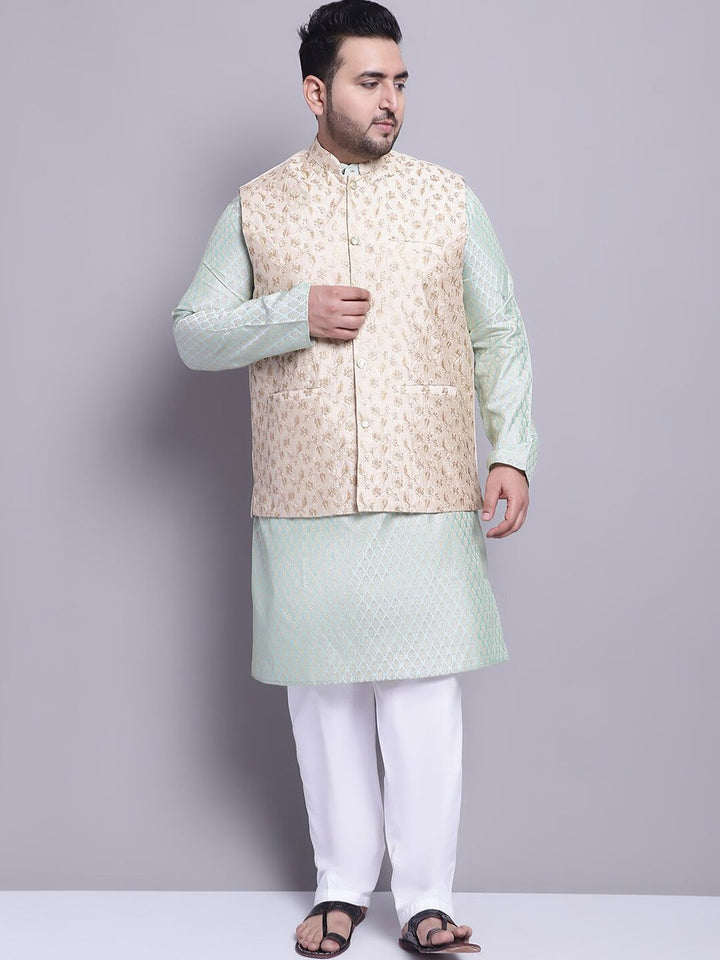SOJANYA PLUS Plus Size Woven Design Kurta With Pyjamas & Floral Emboidered Nehru Jacket