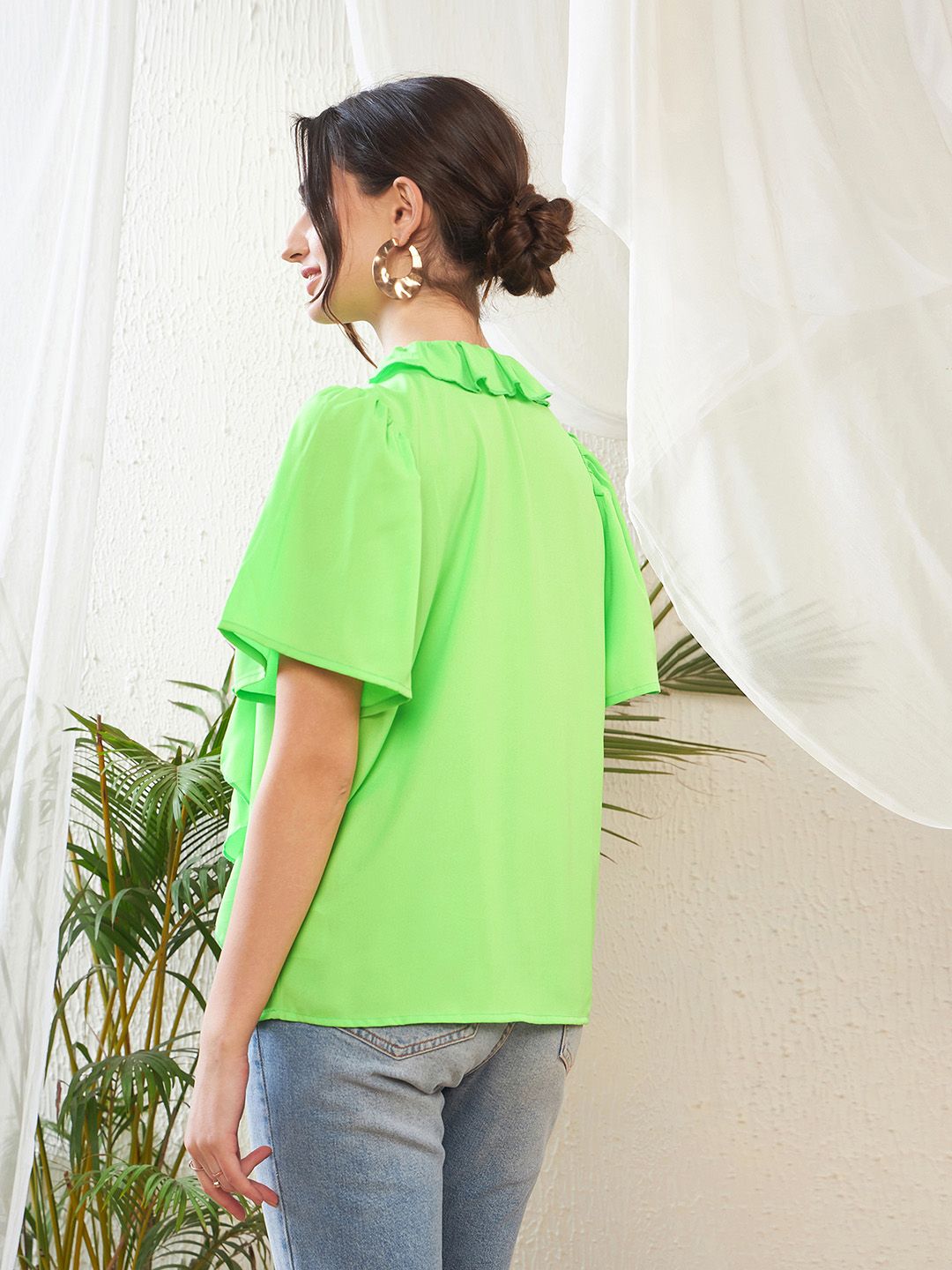 SASSAFRAS Green Keyhole Neck Flared Sleeve Ruffles Georgette Top