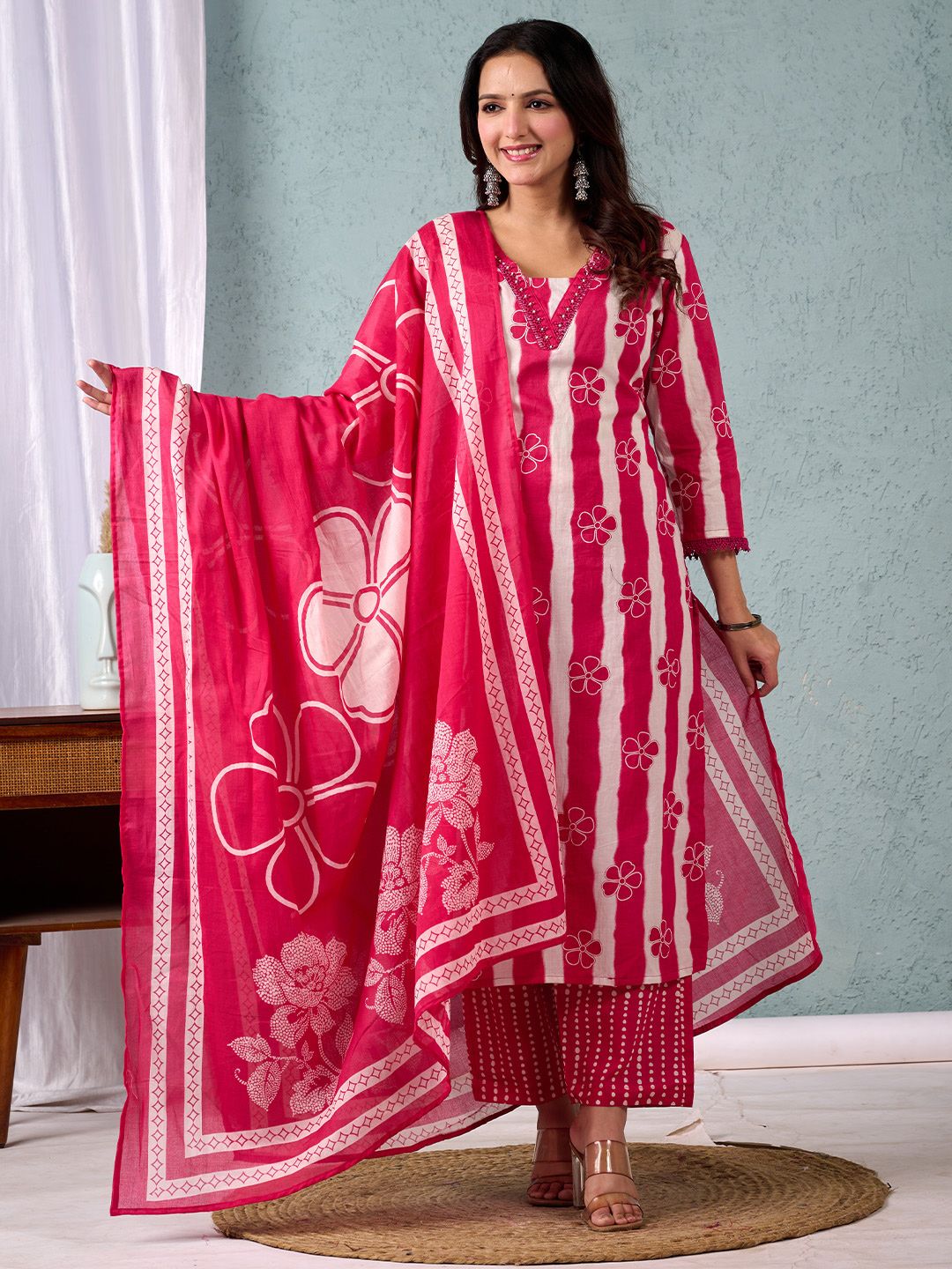 Varanga Stripper with Floral Printed Kurta with Trouser & Dupatta