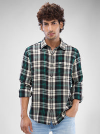 SPYKAR Men Slim Fit Opaque Checked Spread Collar Casual Shirt