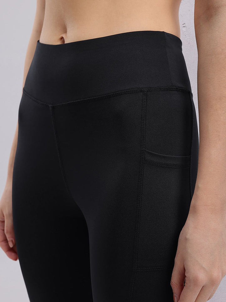 HRX by Hrithik Roshan Women Mid-Rise Cropped Rapid-Dry Yoga Tights