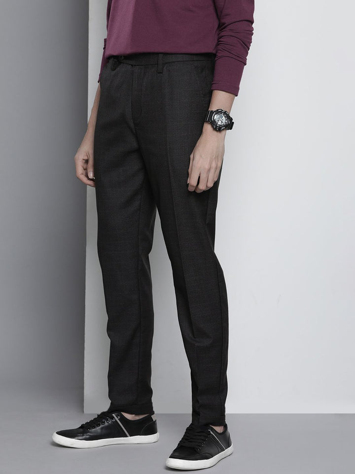 Reka Bentuk Self Garage India Fit Reguler Chinos
