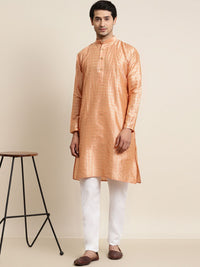 SOJANYA Kurta Berpetak Lelaki Berwarna Peach & Berton Emas
