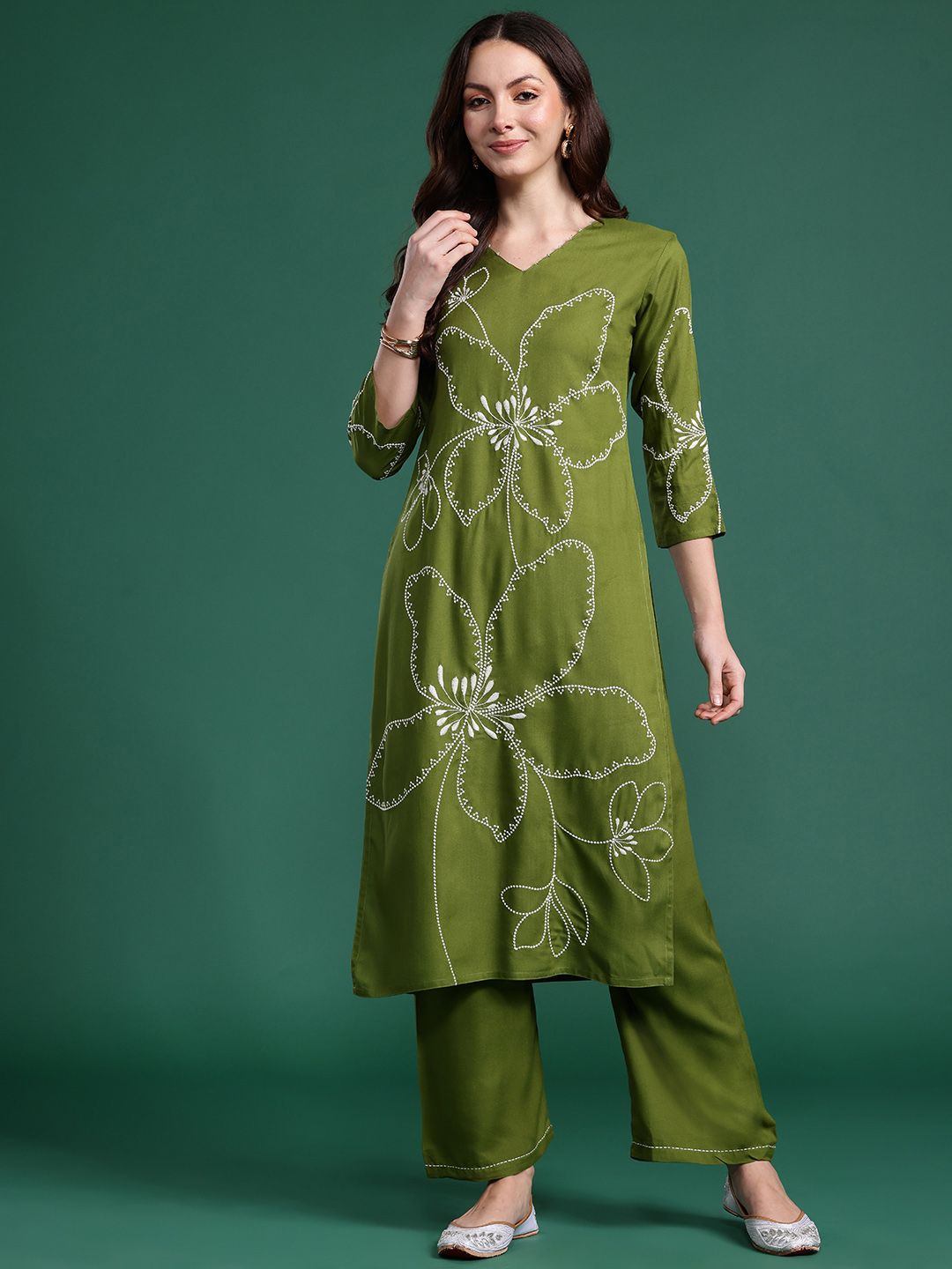 Indo Era Women Floral Embroidered Thread Work Kurta with Palazzos
