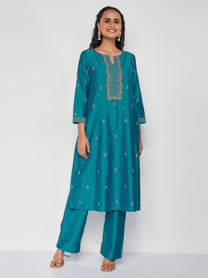 Global Desi Floral Embroidered Thread Work Detail A-Line Kurta with Trousers