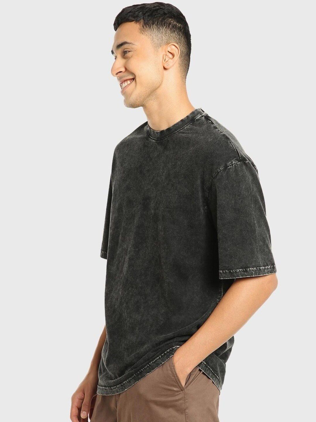 Bewakoof Men Faded Oversize T-shirt