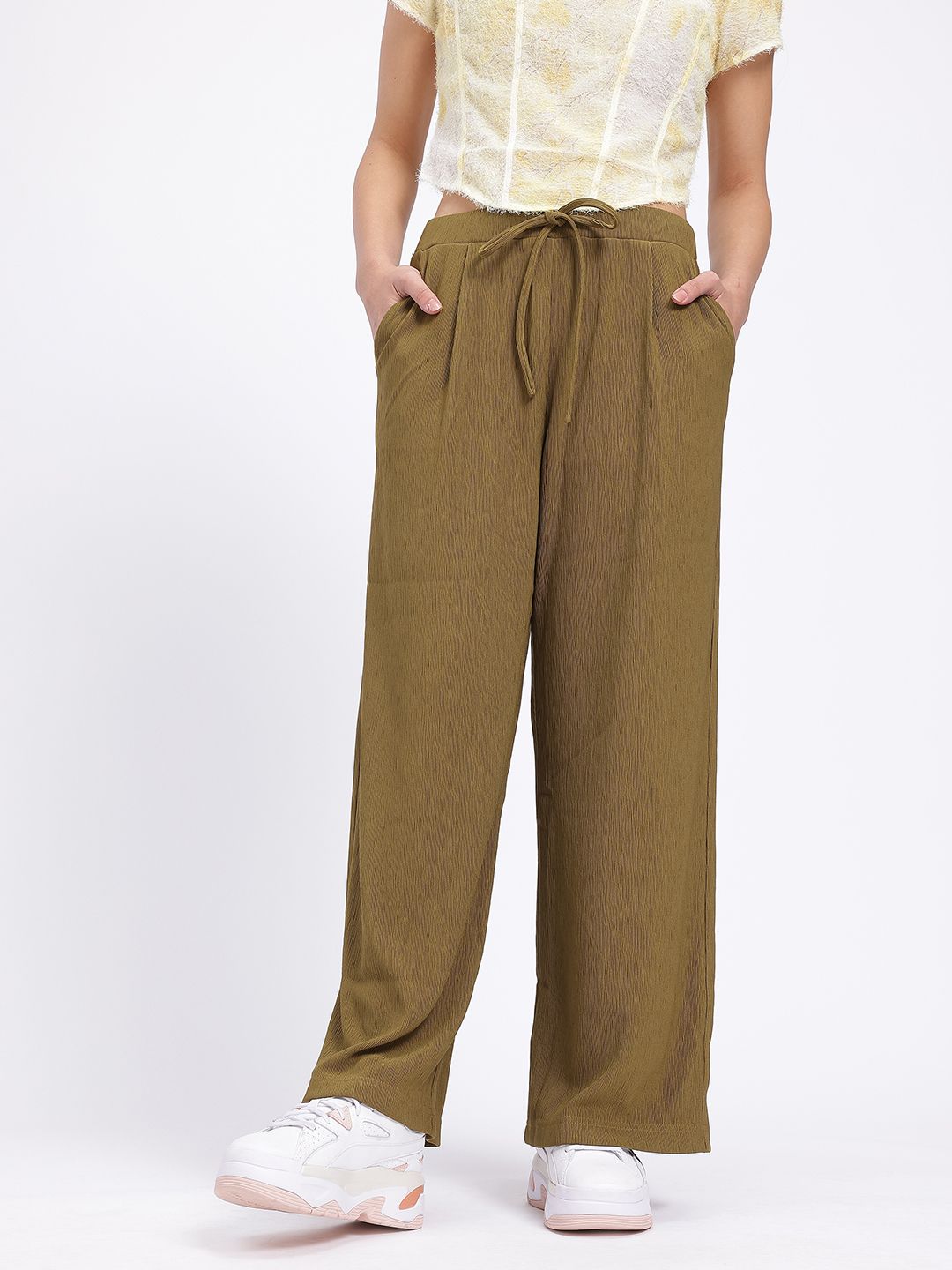 DressBerry Women Wrinkled Stripes Mid-Rise Flared Fit Wide Leg Trousers