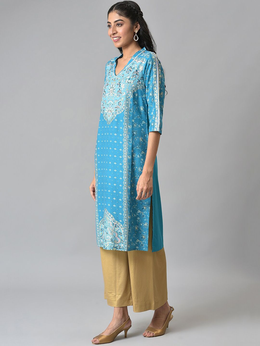 Aurelia Women Blue Floral Print Ethnic Liva Kurta with Handwork
