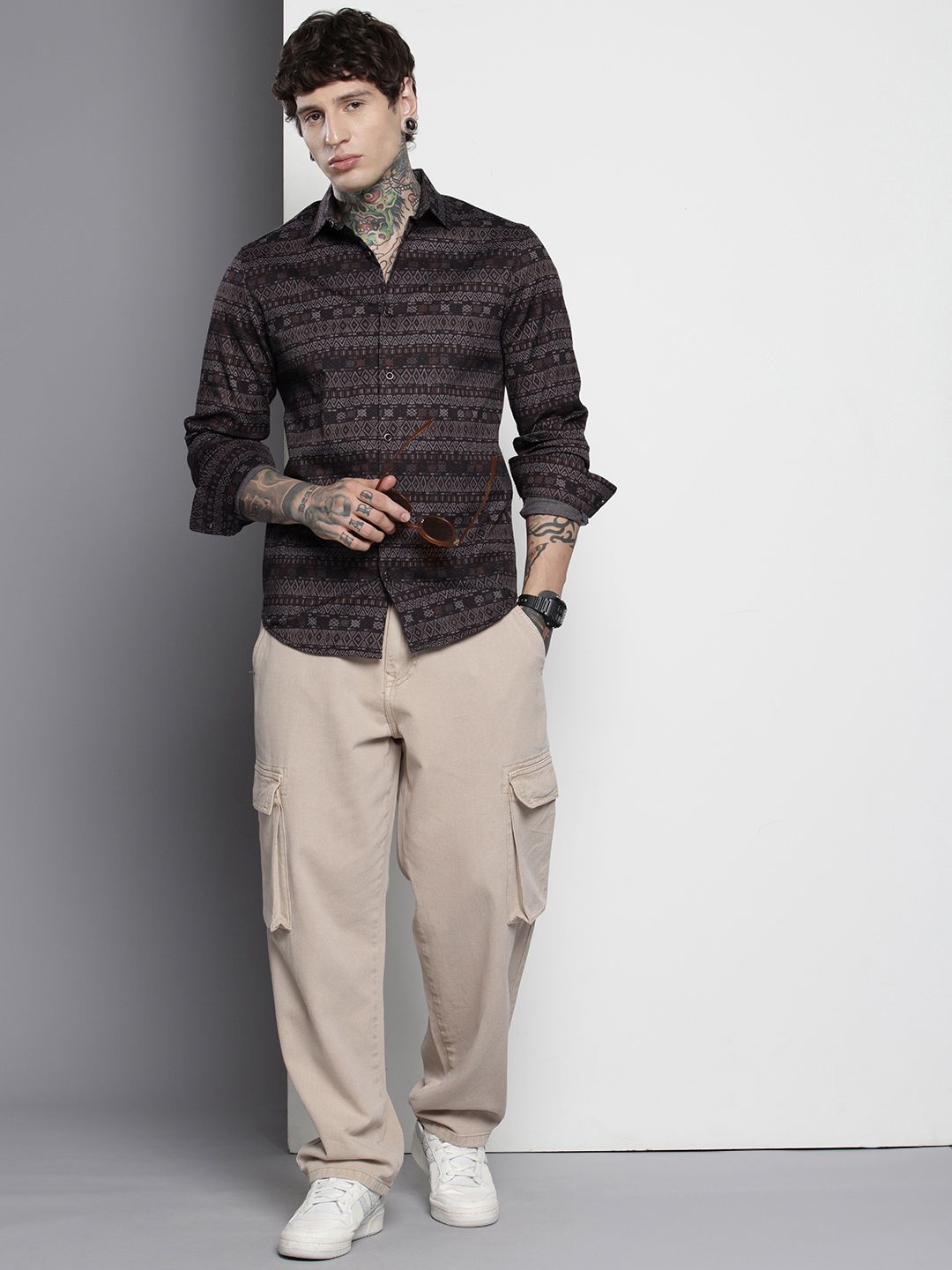 The Indian Garage Co Men Slim Fit Geometric Print Shirt