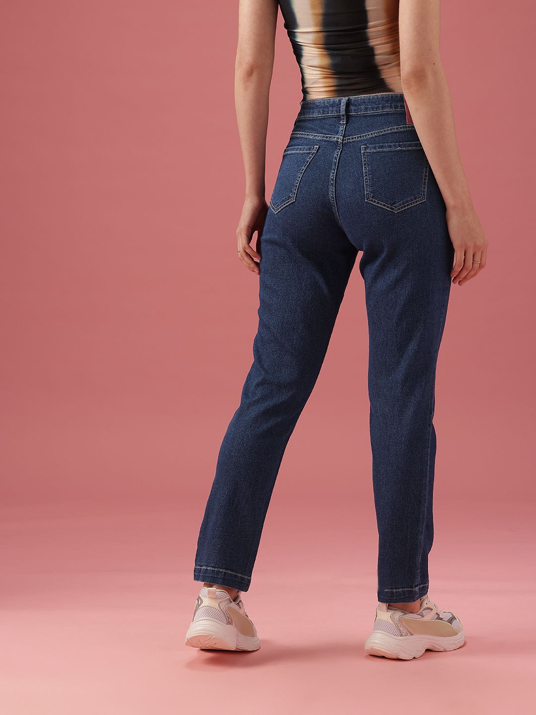 DressBerry Women Boyfriend Fit High-Rise Light Fade Stretchable Jeans