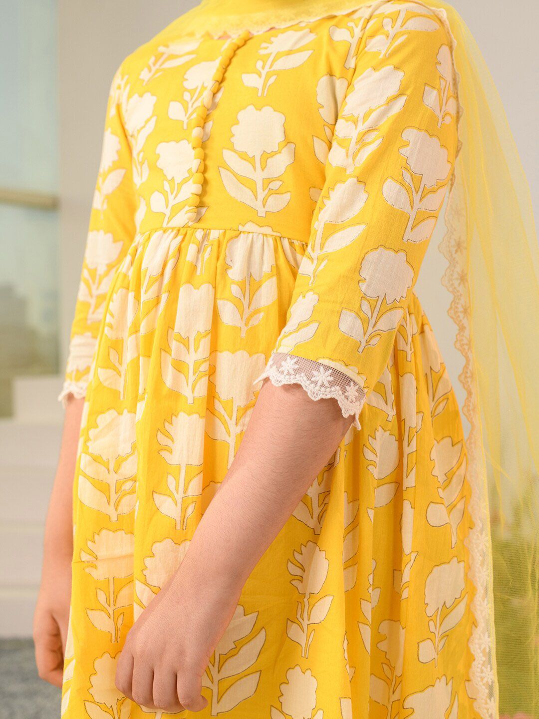pspeaches Girls Floral Printed Regular Pure Cotton Kurta with Pyjamas & Dupatta